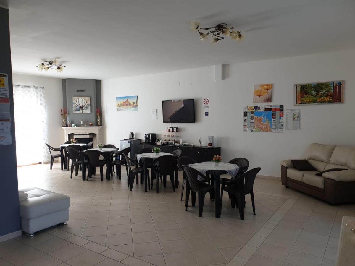 Bed And Breakfast Villa Fatima Трані Екстер'єр фото